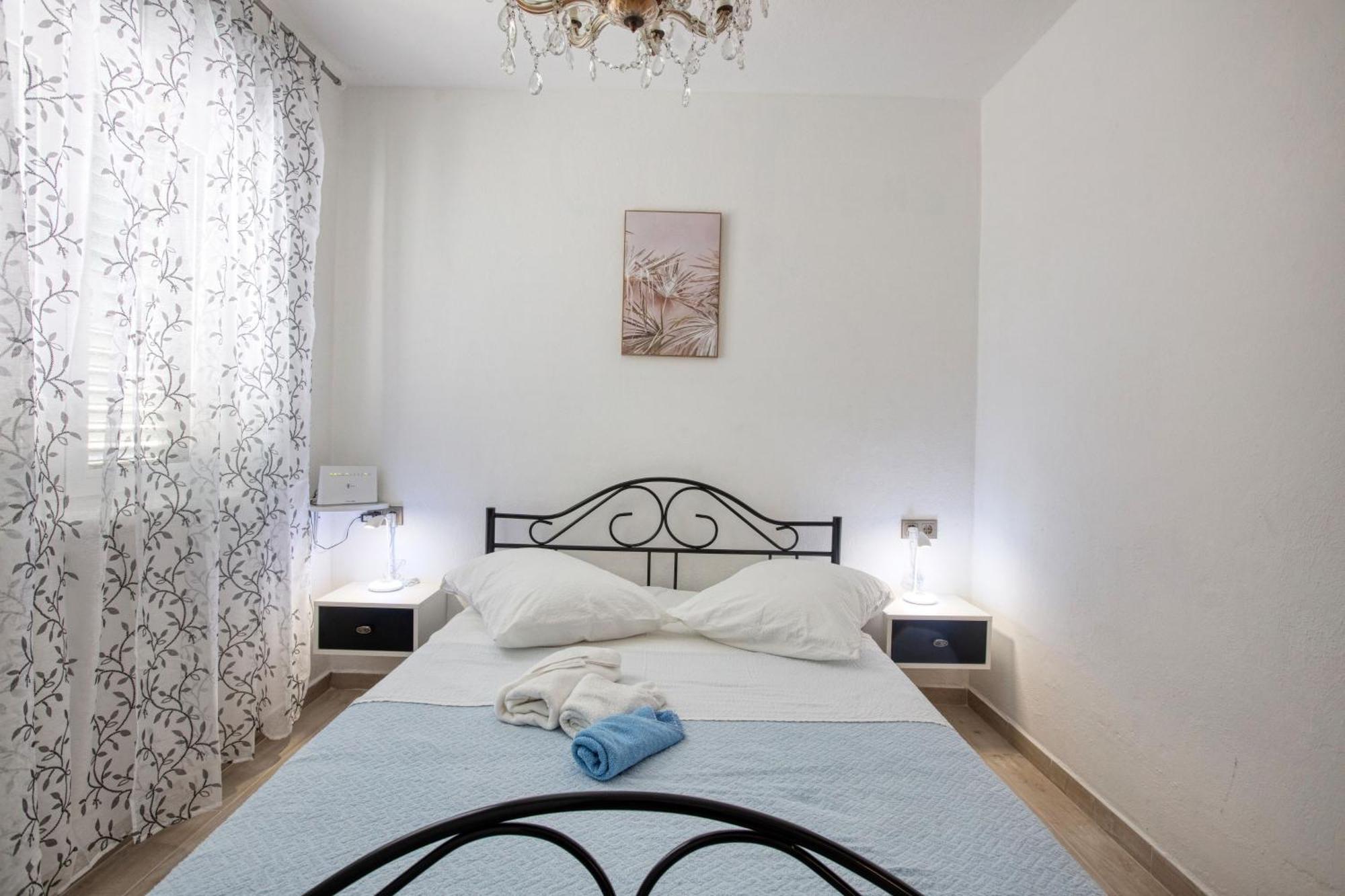 Seaside Holiday House Stupin Celine, Rogoznica - 19871 Room photo